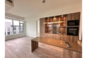 Welcome to Suite 5504 at 11 Yorkville Avenue, an elegant 2 bedroom, 2 bathroom corner unit in one of Toronto's most prestigious neighbourhoods.