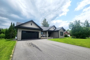 ESCAPE TO BANCROFT and enjoy this upscale, luxurious home that is well beyond the ordinary !