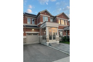 High demand location in Markham Box Grove Community !