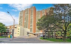 This spacious and modern 1 bedroom, 1 bath suite is a dream come true for first time buyers or anyone seeking incredible value in a prime Toronto location.