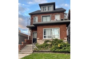 Conveniently located at Yonge Davisville.