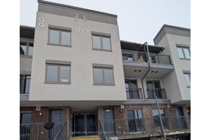 BRAND NEW AND NEVER LIVED IN !