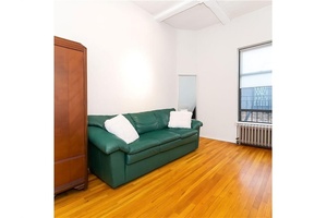 Charming Studio in Prime West Village Brownstone Located on one of the most sought after in the West Village, this bright and cozy studio is perched on the 5th floor ...