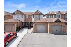 Welcome to 44 Hanton Cres in the heart of the desirable South Bolton Community.
