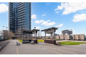 Stunning Lower Penthouse1 Bedroom Den with south east exposure with unobstructed view of Lake and Downtown Toronto and resort style amenities.