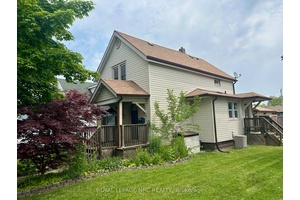 This spacious 3 bedroom, 1.