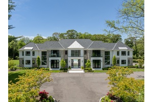 Resort-Style Living Meets Estate Sophistication in Brookville