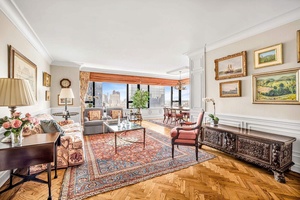 This sun flooded, almost 1, 800 square foot, 2 bedroom, 2.
