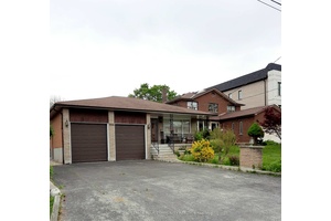 A PROPERTY WHERE POSSIBILITIES ABOUND ATTENTION BUILDERS, INVESTORS, OR TO HOMEOWNERS WHO ARE LOOKING TO BUILD YOUR DREAM HOME IN THE FUTURE IN A PRIME AREA OF RICHMOND HILL.