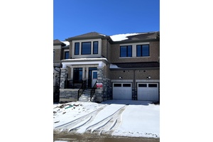 This modern design, spacious 2170 Sq ft freehold Townhome is situated in a beautiful Queensville Sharon community in East Gwillimbury.