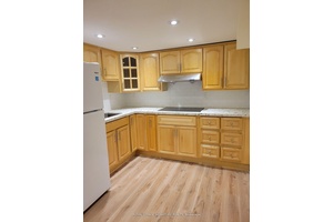 New professionally renovated clean 2 bdrm lower level unit in desirable neighbourhood.