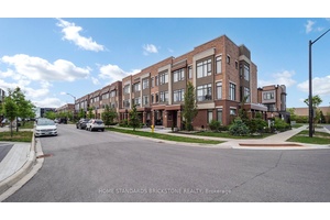 Luxury Executive Townhouse In Desirable New Community Of Central Vaughan !