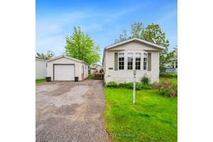 Welcome to 4117 Ash Crescent in Silver Creek Estates !