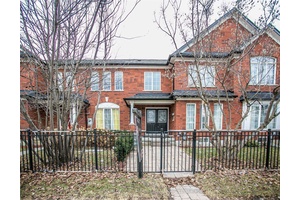 Welcome to this beautifully maintained townhouse for lease in one of Mississaugas most desirable communities Churchill Meadows.