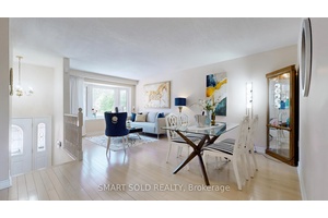 Executive Townhouse In Prime Agincourt Location.