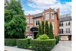 Welcome to this recently renovated 1 1 Bdrm elegantly appointed home in the heart of the Forest Hill Village.