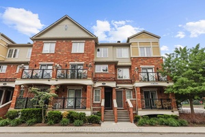 Stacked Townhome With Open Terrace In River Oaks.