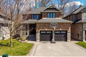 Welcome to this stunning Grandview Homes built residence, nestled in one of South Barrie's most desirable neighborhoods.