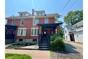 Downtown London Luxury Rental Available for occupancy !