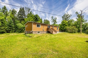 Charming Country Retreat at 147 Buller Rd.