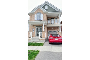 UPPER Bright amp ; Spacious 4 Bedrooms, 2.