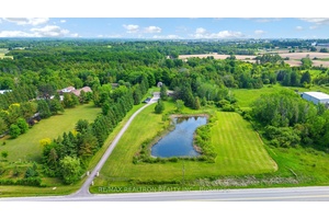 Approximately 4535 sqft of total square footage space.