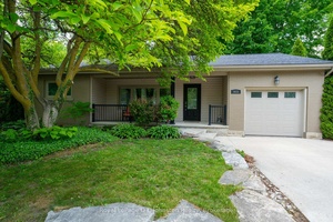 Charming Bungalow in Desirable Port Elgin !