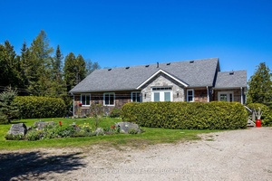 Tranquil Waterfront Retreat Near Tobermory.