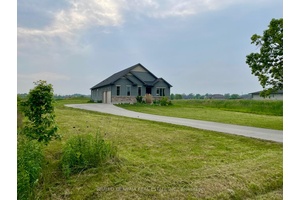 A custom designed bungalow located in a great location in the municipality of Pelham in the Niagara Region.