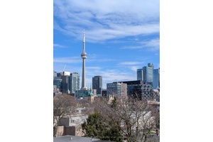 Enjoy Peace amp ; Quiet while just steps away from the heart of Toronto's cultural and culinary scene with this rare 3 bedroom den, 2 storey corner townhouse offering over ...