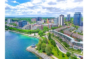 Once in a lifetime opportunity to own a luxurious and elegant 2 bedroom suite in the heart of the trendy lakeside community of Port Credit just steps from the Lake ...