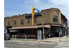 TAVERNE TAMBLYN ON THE DANFORTH !