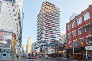 Smart House Condo. Floor To Ceiling Windows, Open Concept Located In The Heart Of Downtown Toronto, Steps To Osgoode Station, City Hall, Entertainment Financial District, Hospitals, High End Restaurants, Theatres, ...