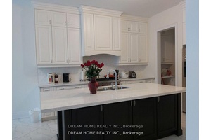 This Luxury Home Offer 10Ft Ceiling On Main, 9 Ft On Second And Basement.