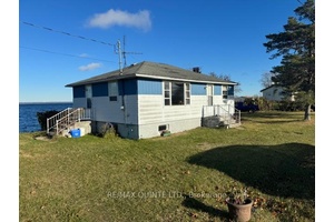 Pristine waterfront property on Prince Edward Bay.
