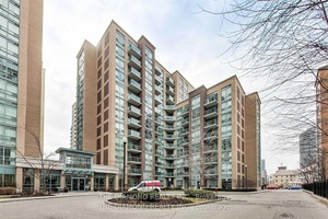 Amazing one Bdr Den Unit Steps From Islington Subway Station.