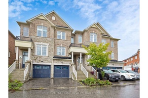 Welcome to this stunning 3 bedroom, 3 bathroom freehold townhouse built by Primont Homes !