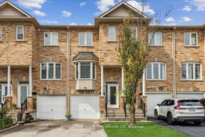 Sundrenced renovated 3 bedroom, 4 bathroom 4 parking spots included in this fabulous townhome ingreat demand location close to allamenities and transportation needs, mere steps to Cooksville GO.