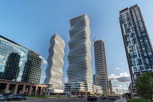 Welcome to 3900 Confederation Parkway 2707, a stunning 2 bedroom condo in the heart of Mississauga's thriving downtown core, nestled within the iconic M City community.