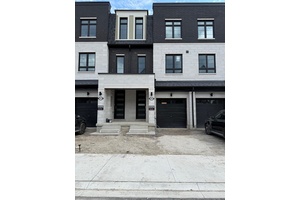Brand new, never lived in 4 bed 4 bath townhome in East Credit with a rare main floor bedroom amp ; full washroom.