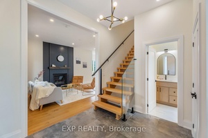 New Custom Luxury Home in the Heart of Uxbridge !