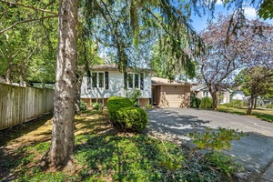 Opportunity Knocks in one of Oakville's Most Desirable Neighbourhoods !