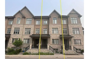 FREEHOLD ! Double Garage !