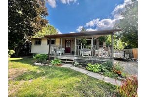 Welcome to 2 Pioneer Village Crescent in Thorold South.