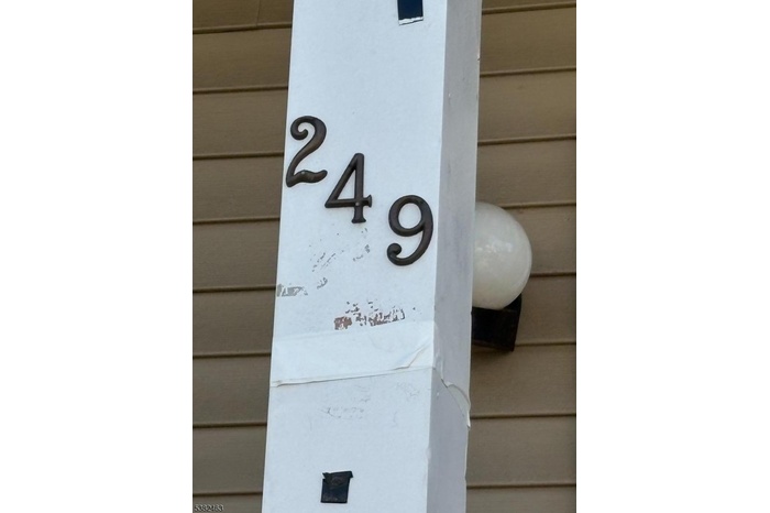 HOUSE NUMBER