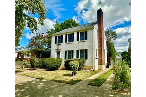 Opportunity Knocks In Floral Park Queens !