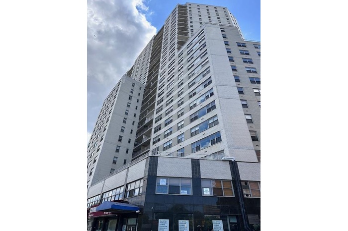View of apartment building / complex