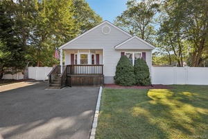 Let's Make This YOURS ! Fantastic Opportunity To Own In Comsewogue School District !