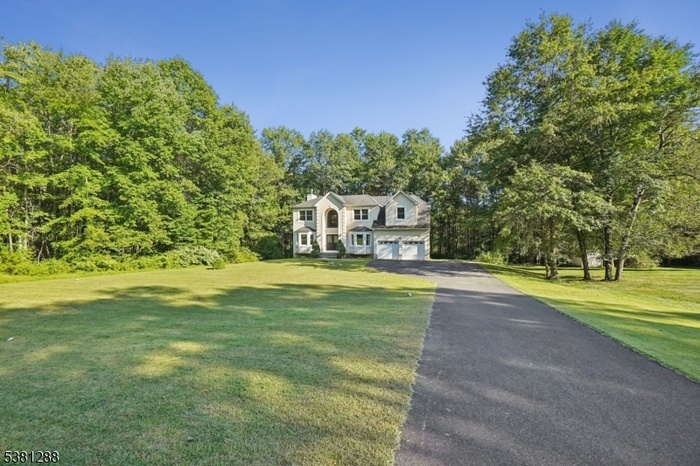 Gorgeous 6 Bedroom Home