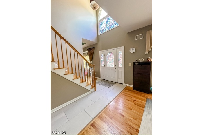 Front entrance Foyer